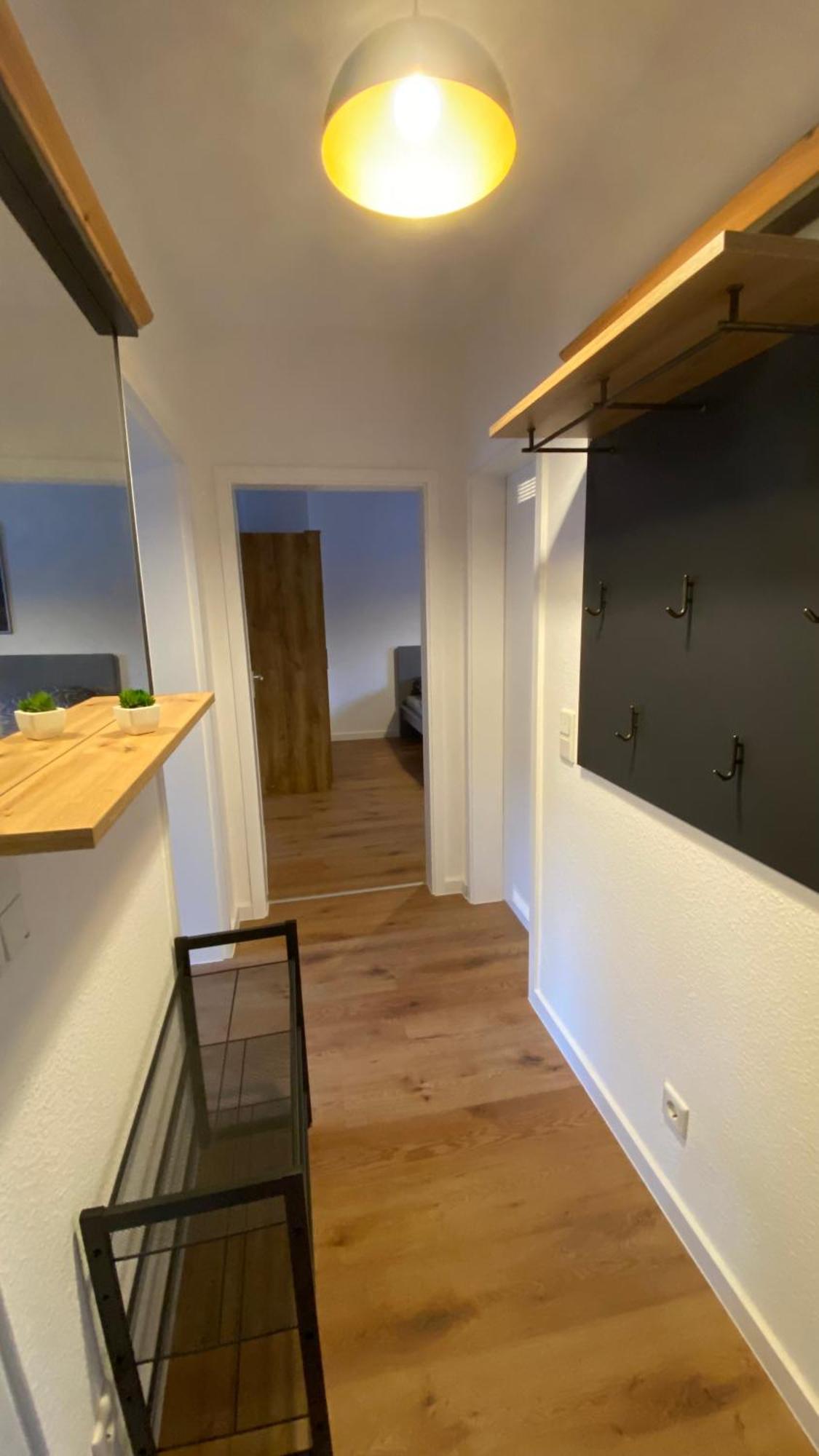 Charlie , Solingen Mitte, Ferien/Messe Wohnung Fuer Bis Zu 5 Personen Екстериор снимка